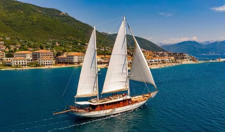 Blue Sea Lejlighed Herceg Novi Eksteriør billede