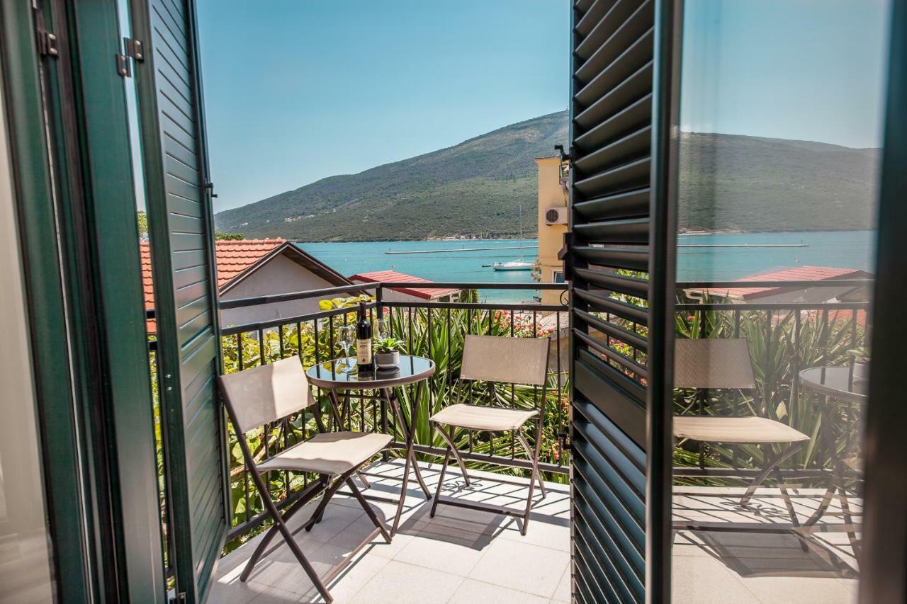 Blue Sea Lejlighed Herceg Novi Eksteriør billede