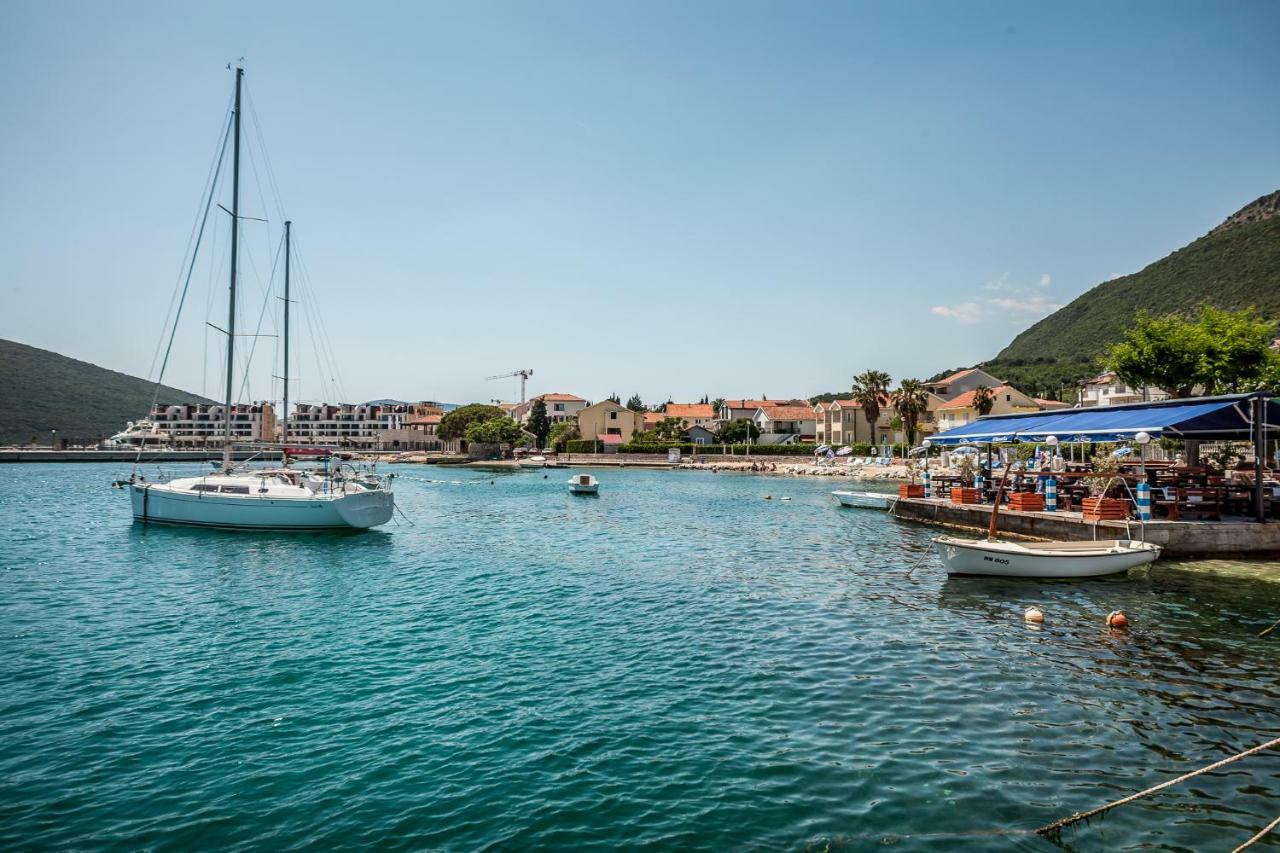 Blue Sea Lejlighed Herceg Novi Eksteriør billede